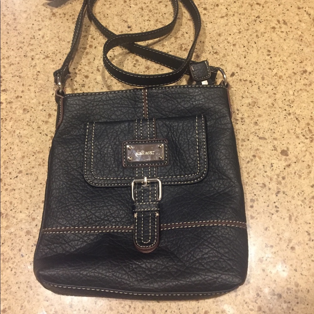 Black purse with adjustable strap